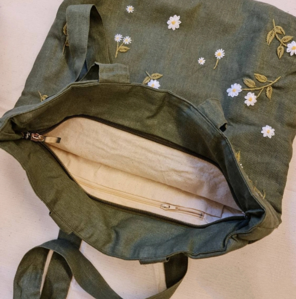 Hand Embroidered Daisy Linen Bag
